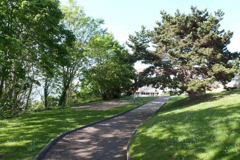 Appartement 4 Pers - Vue Mer Trouville-sur-mer Exteriör bild